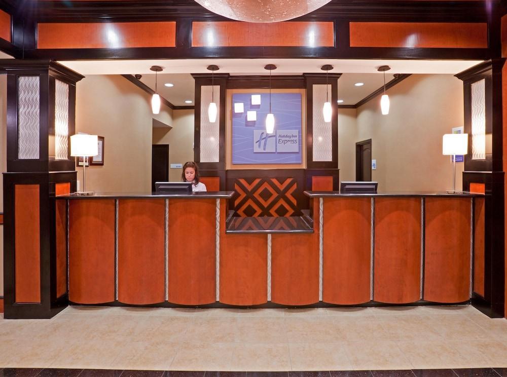 Comfort Inn & Suites Dallas Medical-Market Center Exterior foto