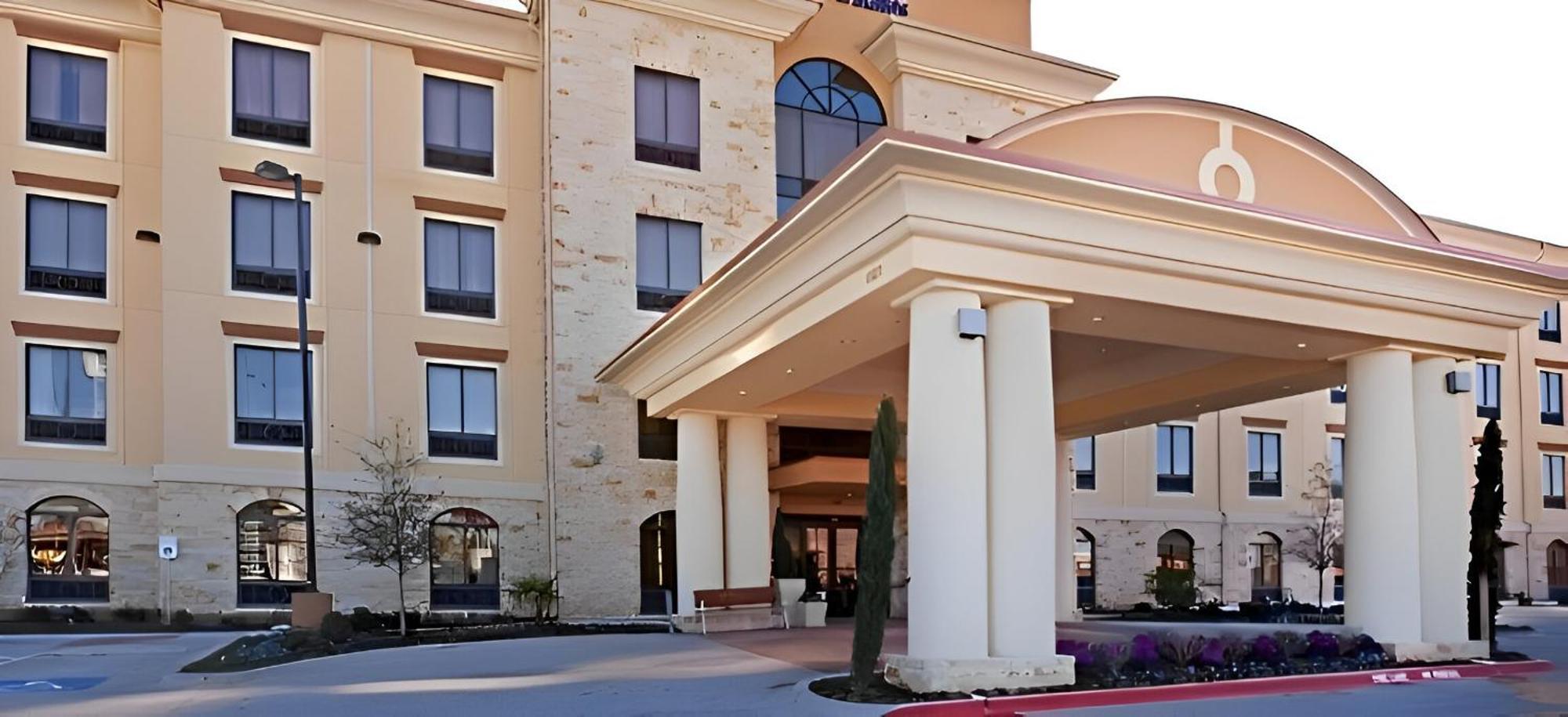 Comfort Inn & Suites Dallas Medical-Market Center Exterior foto
